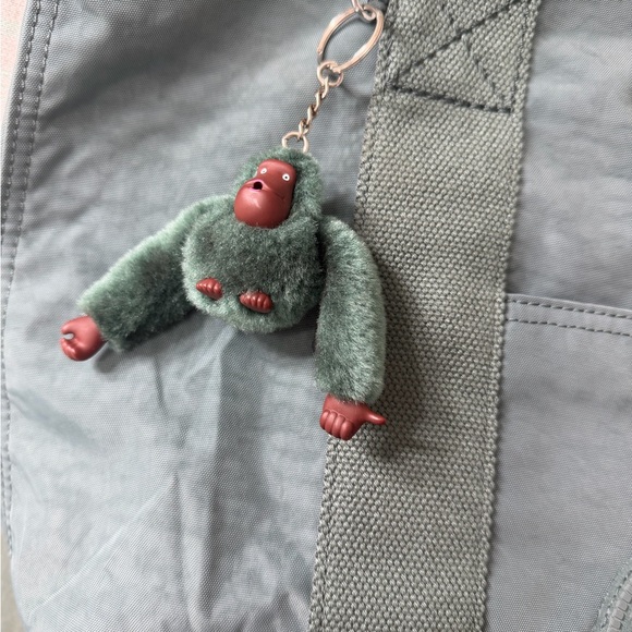 Kipling tote - Picture 2 of 5